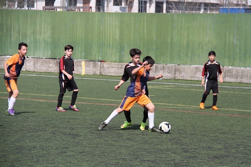 Okullar arası Küçük Erkekler Futbol Müsabakaları yapılan maçların ardından sona erdi.