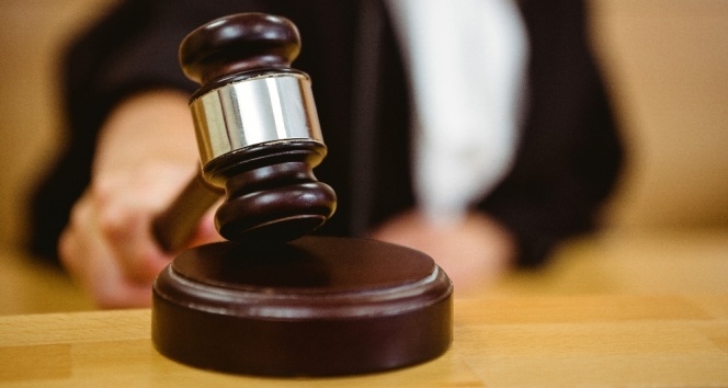 HSK, FETÖ irtibatı nedeniyle 17 hakim ve savcıyı meslekten ihraç etti
