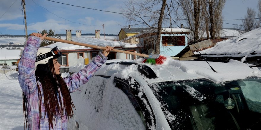 Kars'ta Kar Yağışı Hayatı Olumsuz Etkiledi