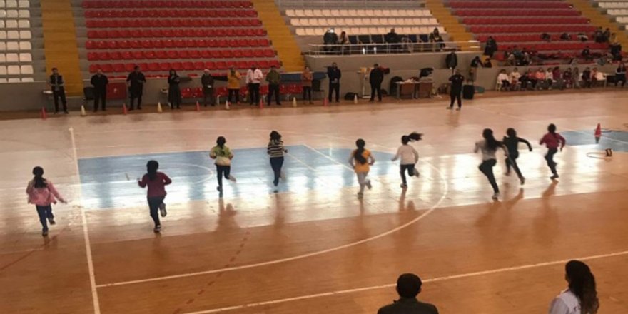 Kars’ta yetenekli sporcular ortaya çıkarılıyor