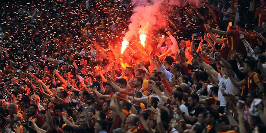 Galatasaray taraftarlarından kombine yenilemeye yoğun ilgi