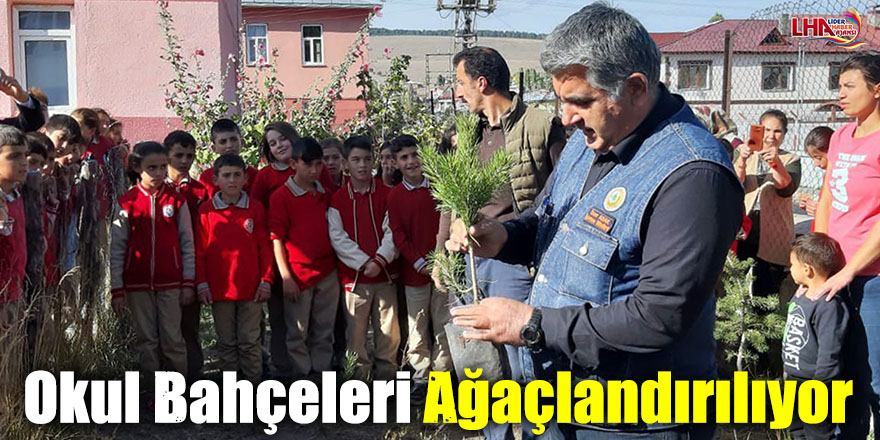 Sarıkamış'ta Okul Bahçeleri Ağaçlandırılıyor