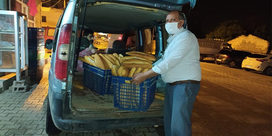 Vatandaş fırına gidemeyince fırıncılar ekmeği vatandaşa götürmeye başladı