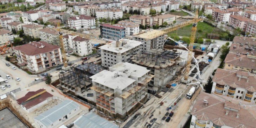 Elazığ'da deprem konutları hızla yükseliyor, bazılarının kaba inşaatı bitti