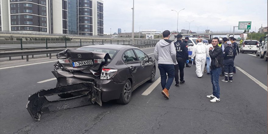 TEM Otoyolu'nda hız kazası: 2 yaralı