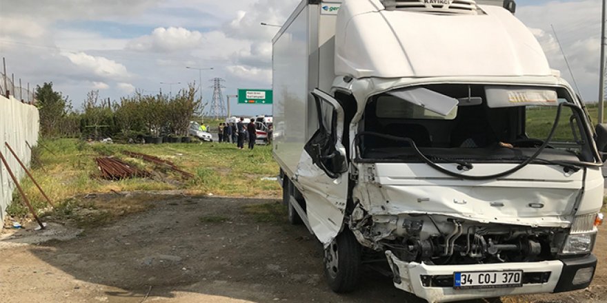 Arnavutköy'de trafik kazası: 1'i ağır 5 yaralı