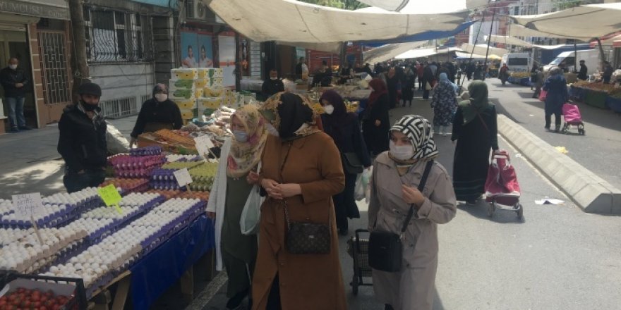 Fatih Çarşamba Pazarında yoğunluk