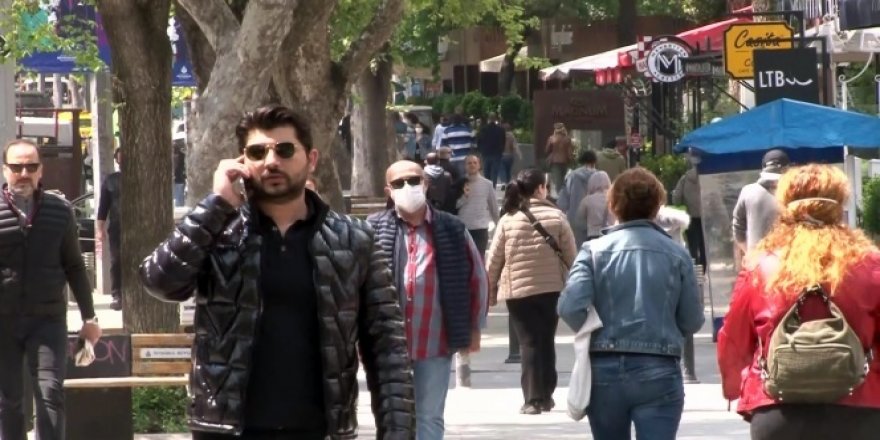 Vatandaşlar korona virüse aldırmadı, Bağdat Caddesi yine doldu