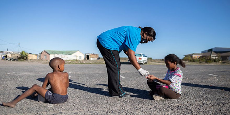 Güney Afrika'da Covid-19 nedeniyle 19 bin mahkuma şartlı tahliye