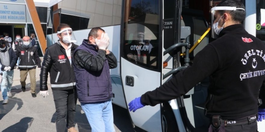 Cinayetle biten göçmen kaçakçıları arasındaki anlaşmazlıkta 7 kişi tutuklandı