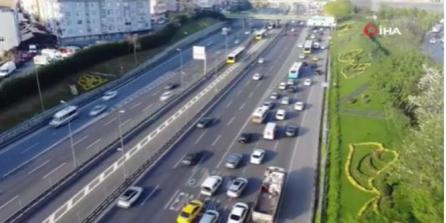 Sokağa çıkma kısıtlaması öncesi trafik yoğunluğu