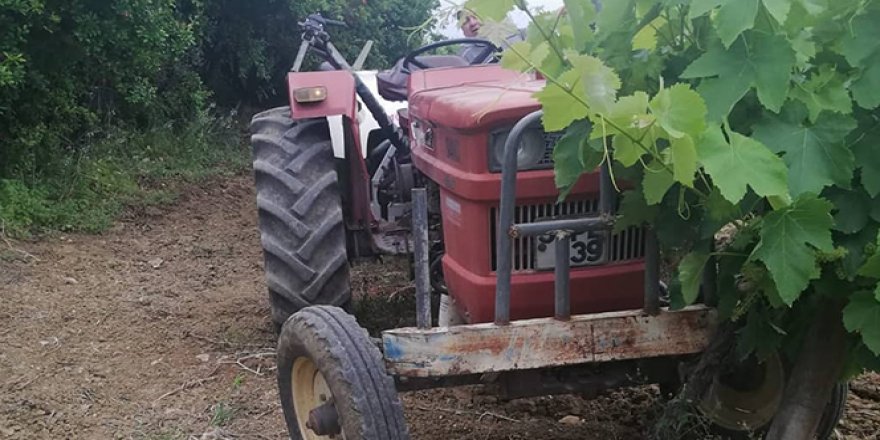 Traktörün altında kalan kişi ağır yaralandı