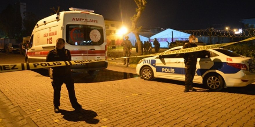 Avcılar'da emekli bir polis boş arazide intihar etti