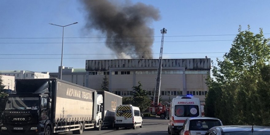 Kocaeli'de bir tekstil fabrikasında yangın çıktı