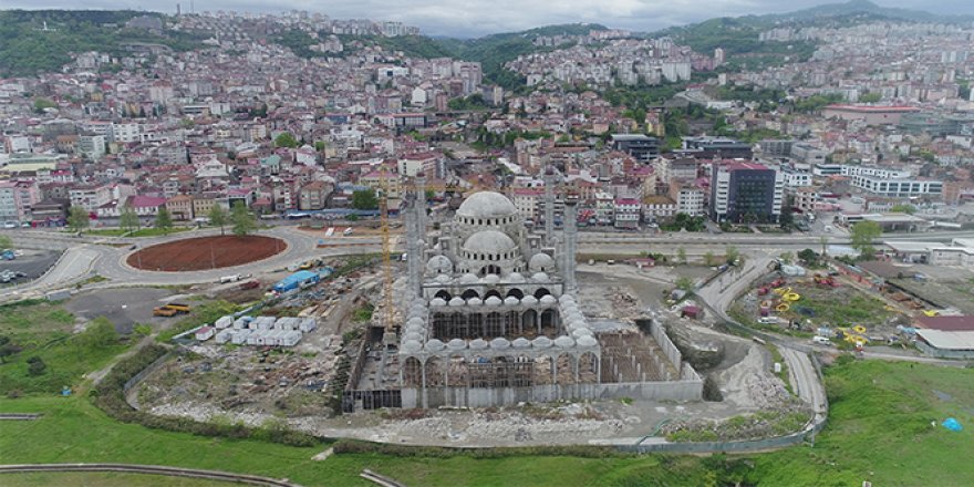 Doğu Karadeniz'in en büyük cami ve külliyesinin yapımı sürüyor