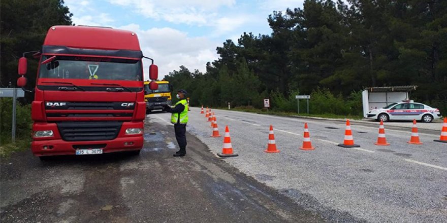 Balıkesir'de yük taşıyan araçlara denetim