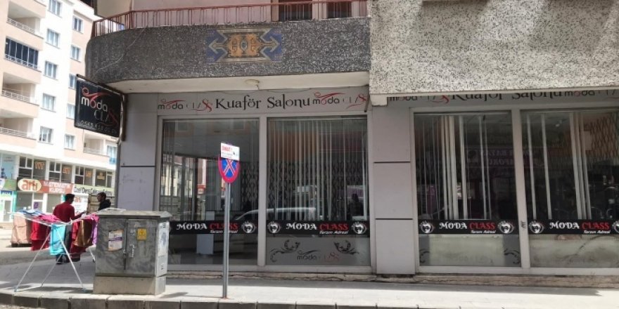 Yasak kalktı, vatandaşlar kuaförlere koştu