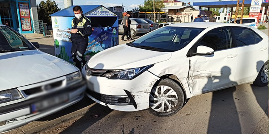 Kahramanmaraş'ta trafik kazası: 1'i ağır 2 yaralı