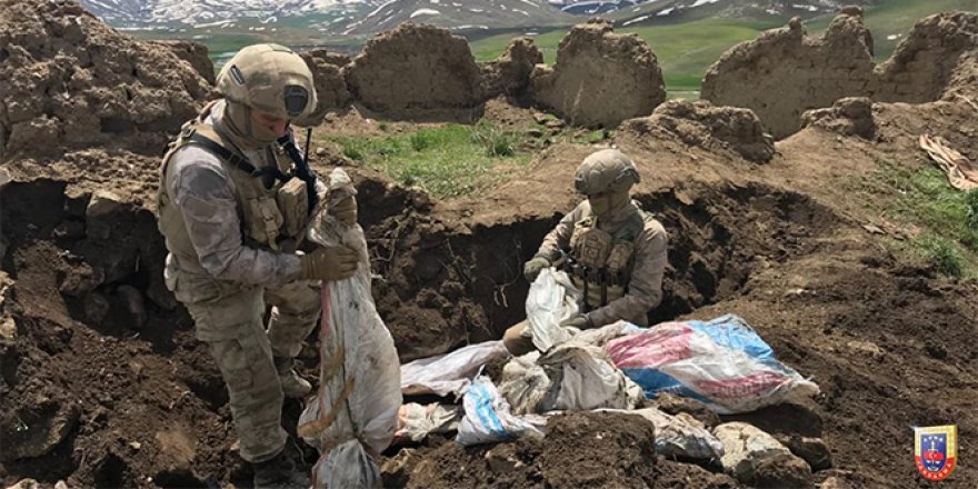 Şırnak'ta teröristlere ait mühimmat ele geçirildi