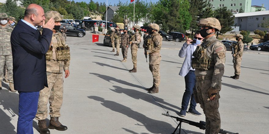 Bakan Soylu, operasyon birlikleriyle bir araya geldi