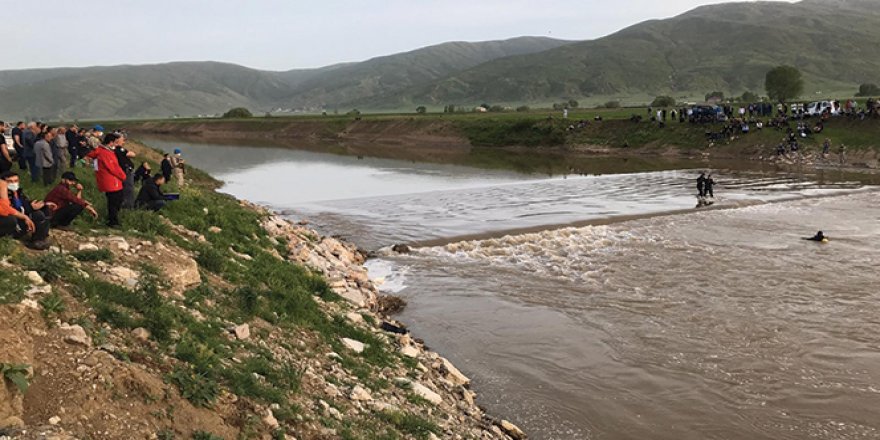 Karasu Nehri'nde kaybolan gencin cansız bedenine ulaşıldı