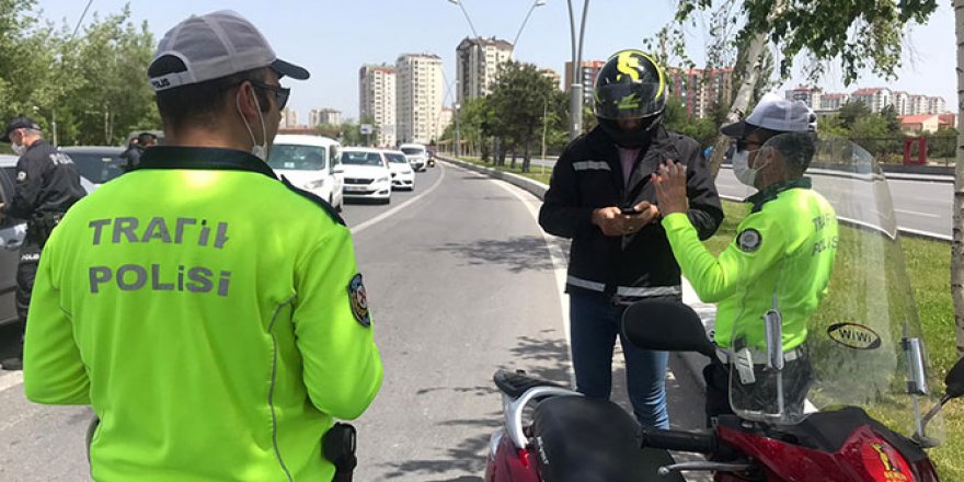 Ehliyetini evde unuttu motorundan oldu