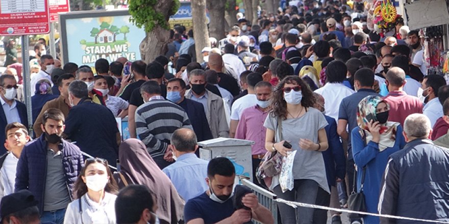 Van'daki bayram alışveriş yoğunluğu pes dedirtti!