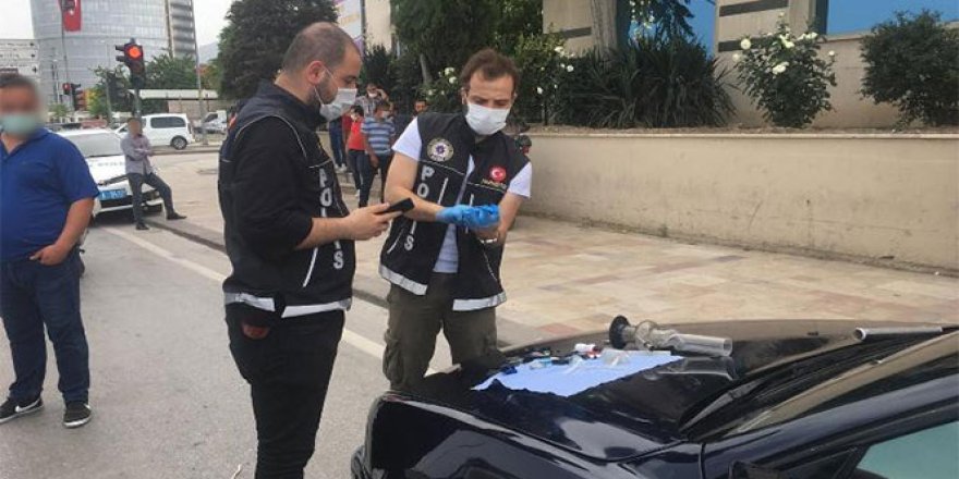 'Dur' ihtarına rağmen kaçan otomobilden uyuşturucu çıktı