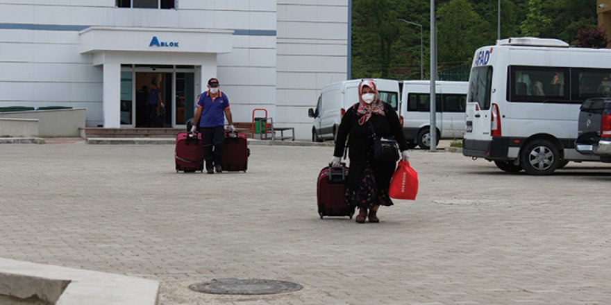 Karantina süreleri tamamlanan 157 kişi memleketlerine gönderildi