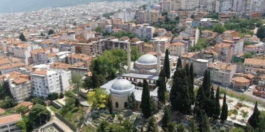 Emirsultan Camii depreme dayanamaz