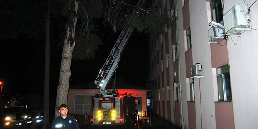 Bayramiç Devlet Hastanesi'nde yangın