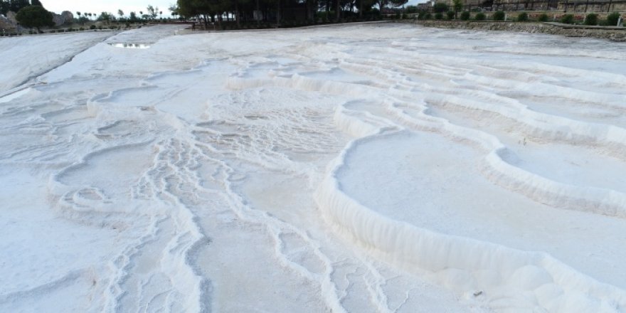 Pamukkale en güzel beyazlığı ile 1 Haziran'a hazır