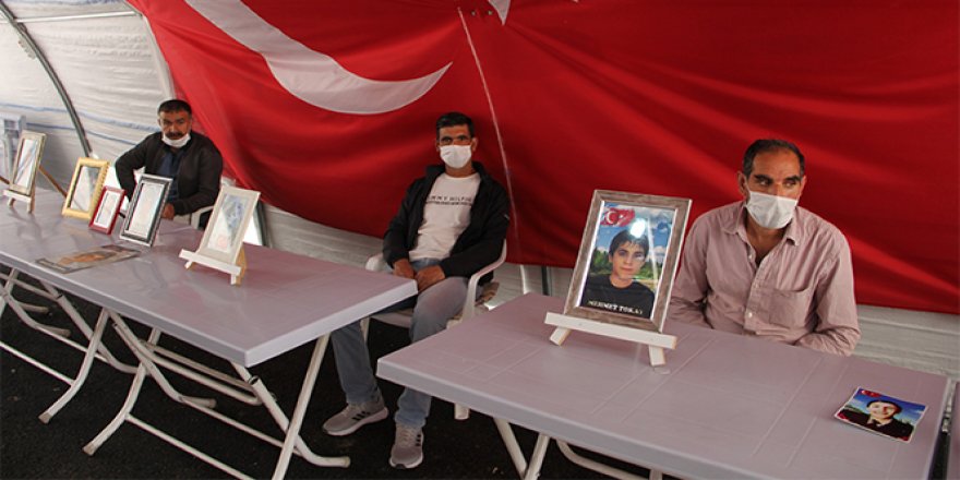 HDP önündeki ailelerin evlat nöbeti 279'uncu gününde