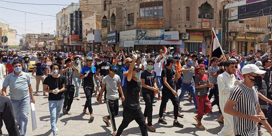 Irak'ta sokağa çıkma yasağına rağmen protesto düzenlendi