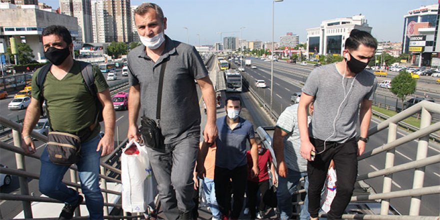 İstanbul'da yaya ve araç trafiği hareketliliği