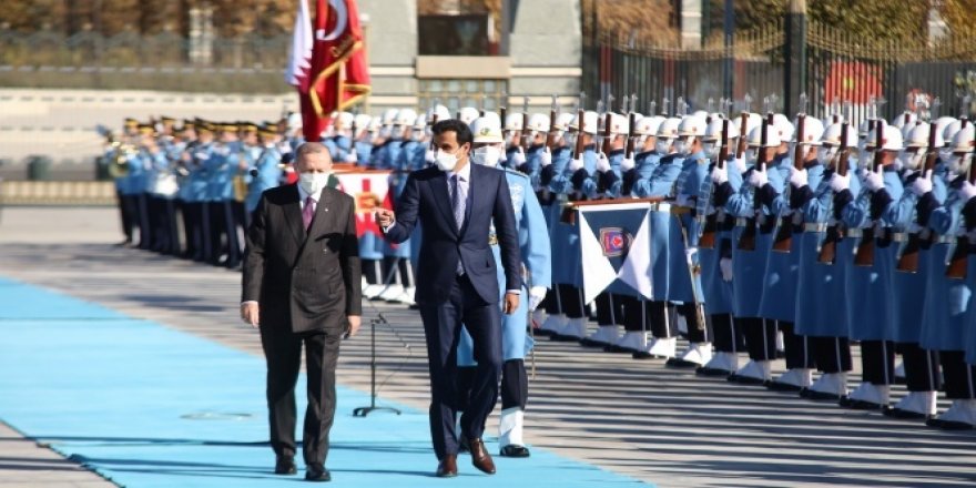 Erdoğan, Katar Emiri Al Sani'yi resmi tören ile karşıladı