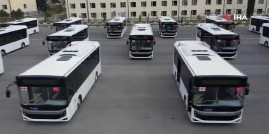 Türkiye'den Gürcistan ordusuna özel otobüs ve zırhlı iş makinesi bağışı