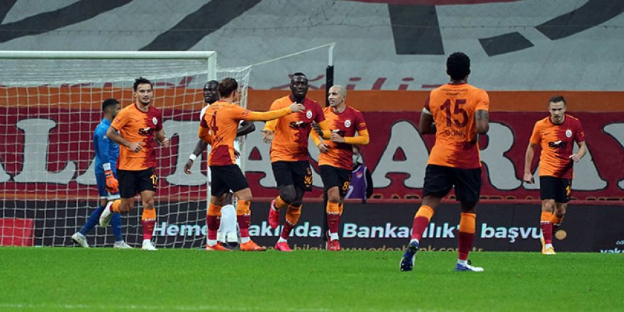 Galatasaray evinde Hatayspor'u 3-0 mağlup etti