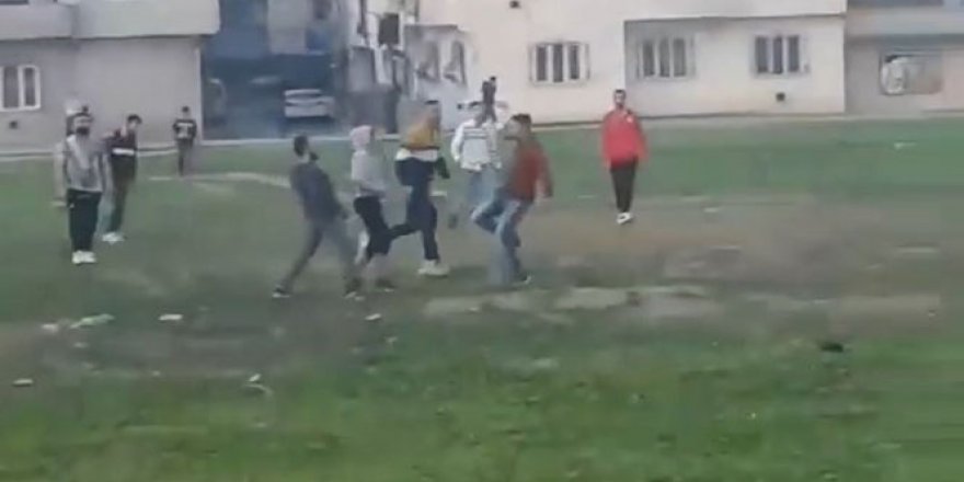 Bursa'da sokağa çıkma kısıtlamasında çift kale maç yaptılar