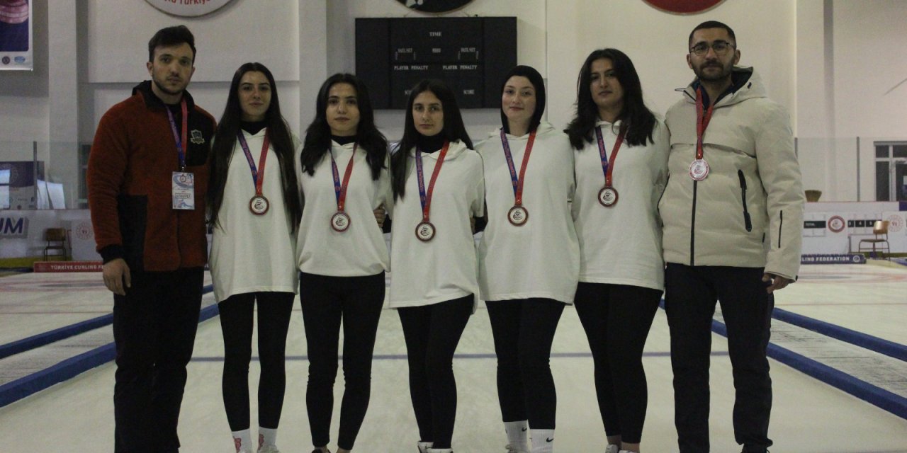 Kafkars Kadın Curling Takımı 2. Oldu