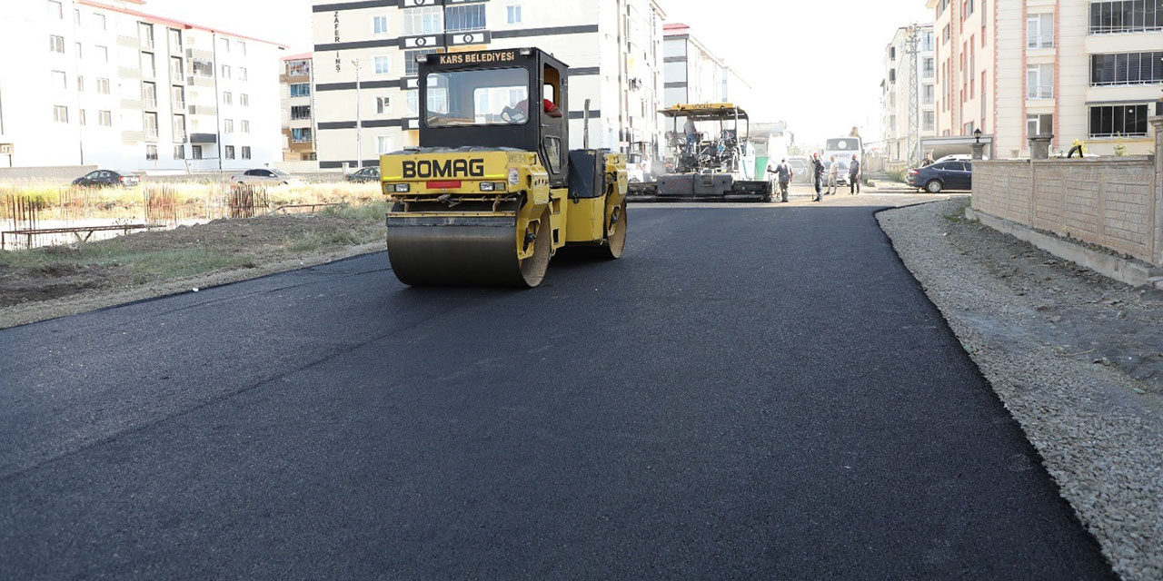 Kars’ta Yollar Sıcak Asfalt Oluyor