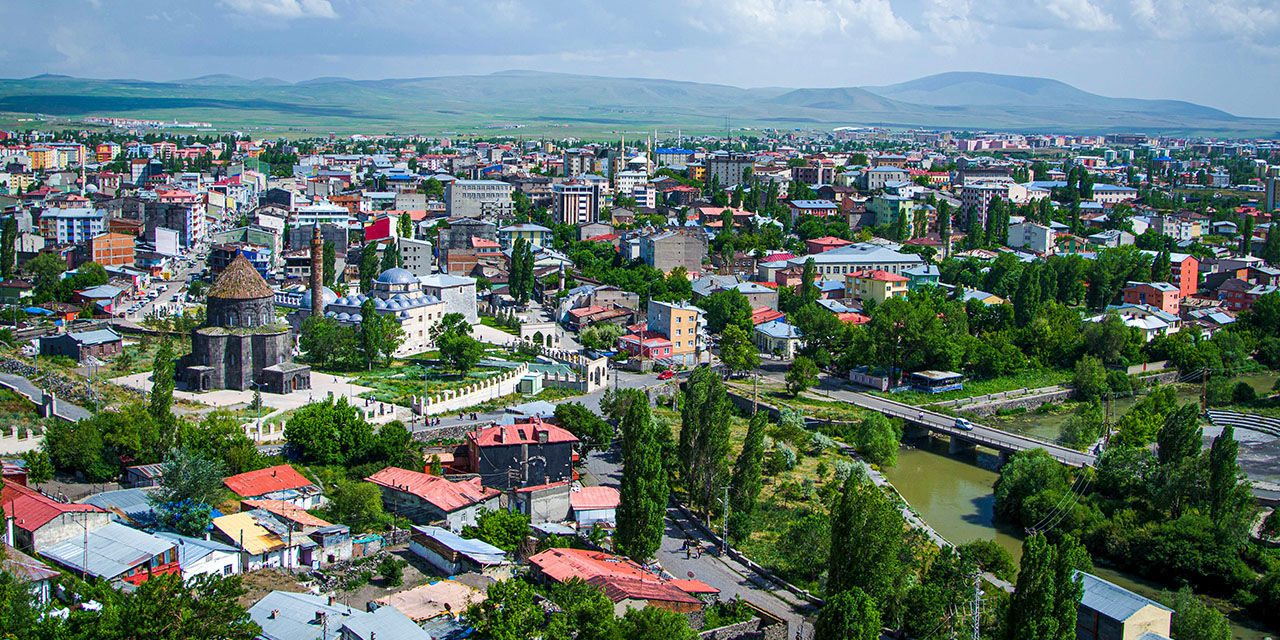 Kars’ta 93 Binaya Yapı Ruhsatı Verildi