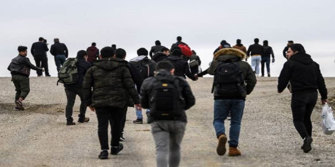 Kars’ta 16 düzensiz göçmen sınır dışı edildi
