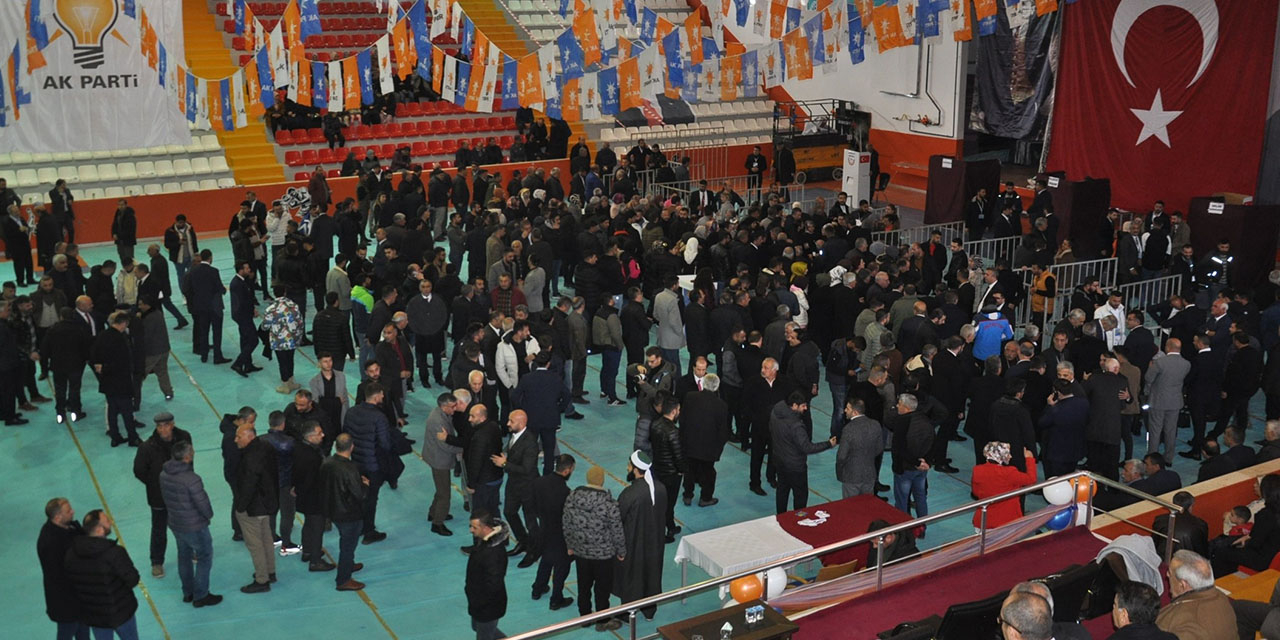 AK Parti Kars’ta Temayül Yoklaması Başladı
