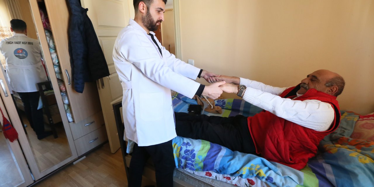 Kars Belediyesi evde bakım hizmetiyle engellilerin yaşamını kolaylaştırıyor