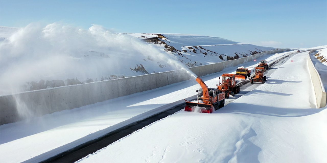 Kars’ta 4 köy yolu ulaşıma kapandı