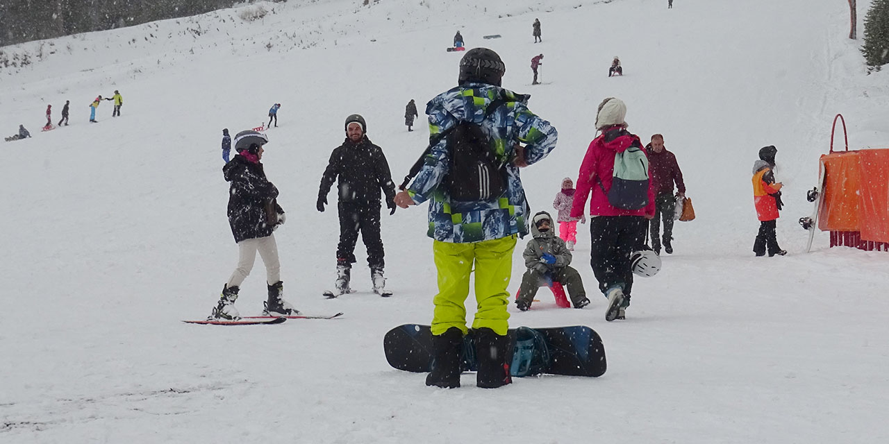 Sarıkamış Kayak Merkezi'nde Sezon Açıldı
