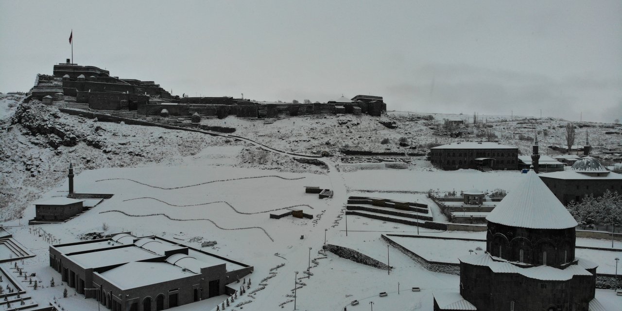 Kars'ta Kar Yağışı Etkili Oldu!