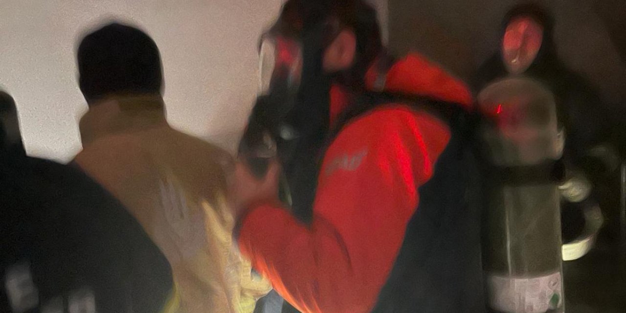 Kars’ta yangında mahur kalan 4 kişi kurtarıldı