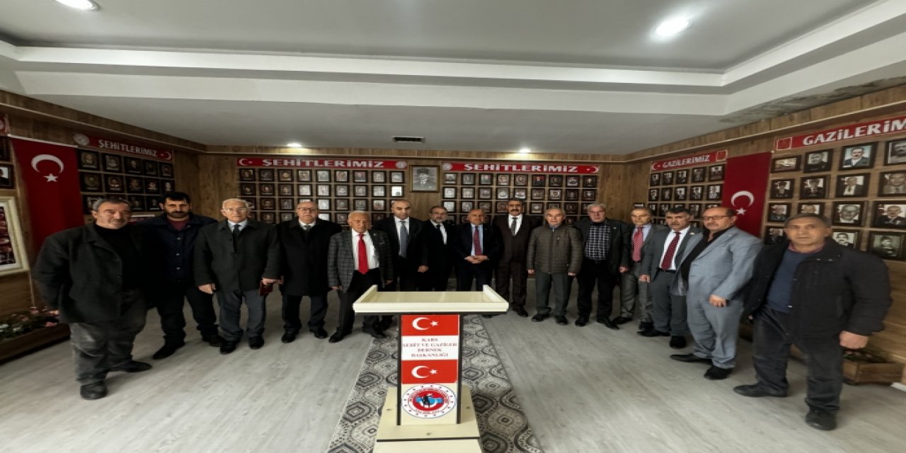 İYİ Parti Kars Belediye Başkan Adayı Metin Özad'tan Anlamlı Ziyaret